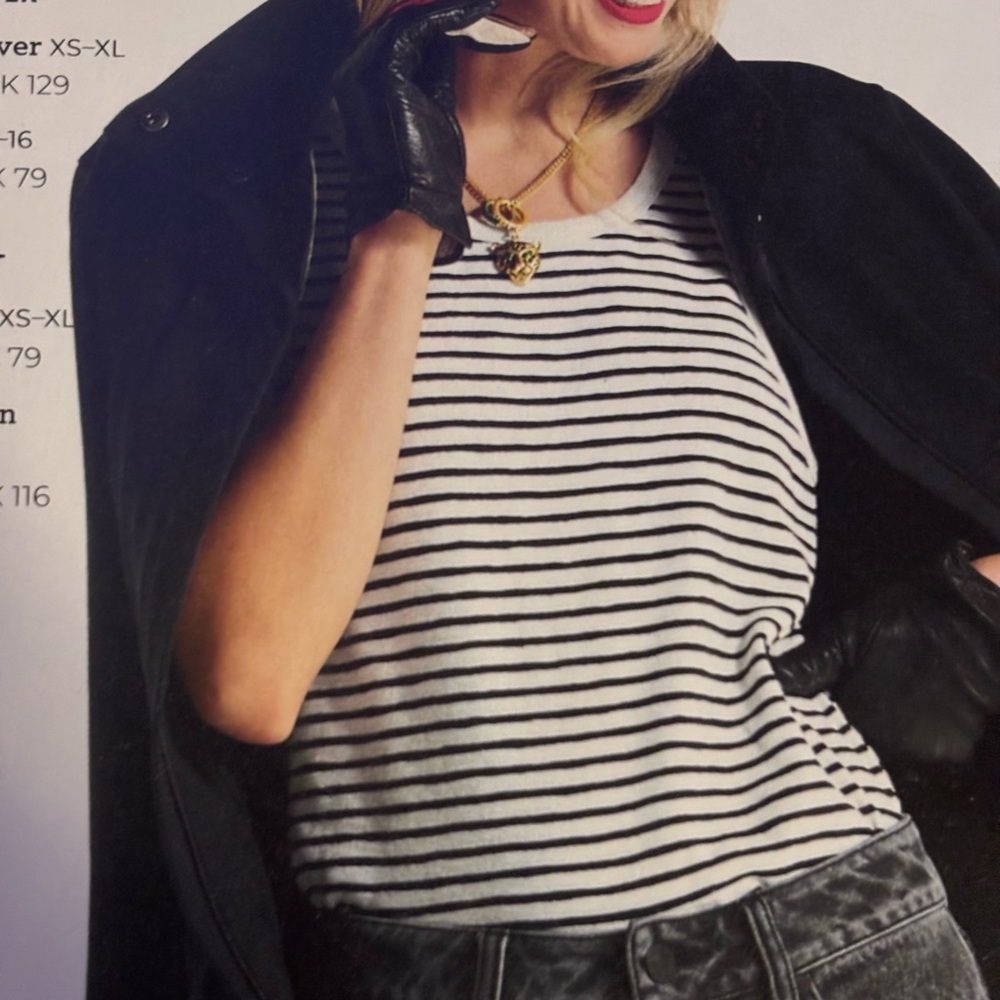 CAbi Paragon Tank 4381 Black and White Striped Tank Top Size Medium VGUC